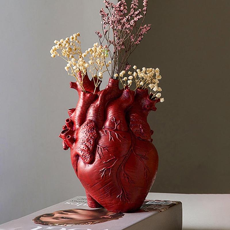 Heart-shaped accordion design decorative vase