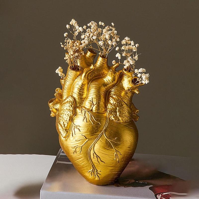 Heart-shaped accordion design decorative vase
