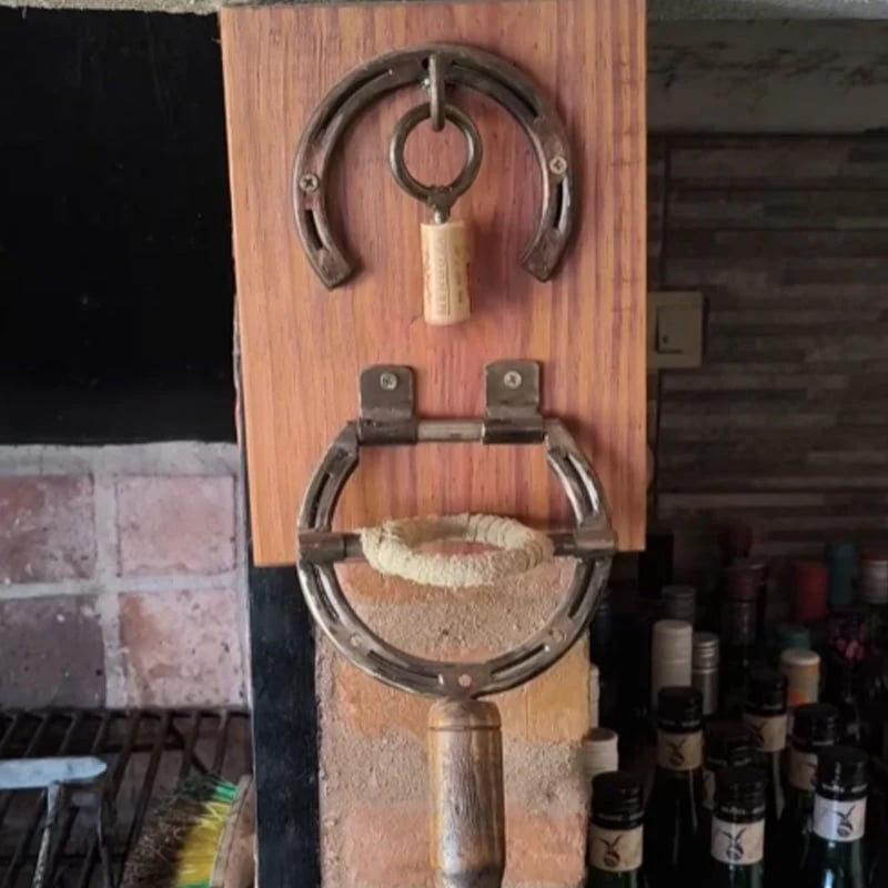 Horseshoe Wine Opener