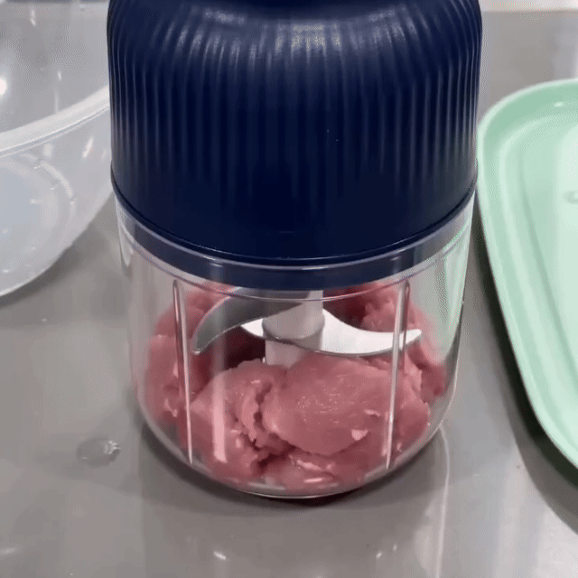 🔪🧄Rechargeable Large-Capacity Electric Food Chopper – Robust Motor & Stainless Steel Blades