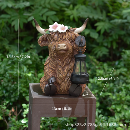 Solar-Powered Highland Cow Lamp for Yard & Garden Decor