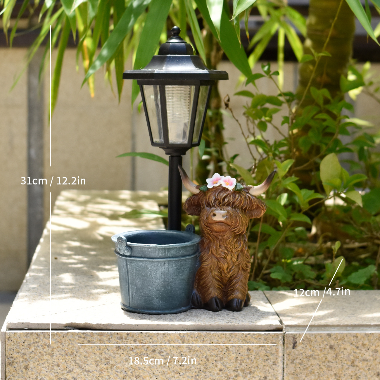 Solar-Powered Highland Cow Lamp for Yard & Garden Decor