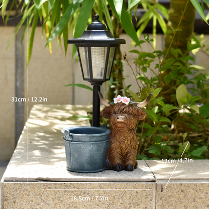 Solar-Powered Highland Cow Lamp for Yard & Garden Decor