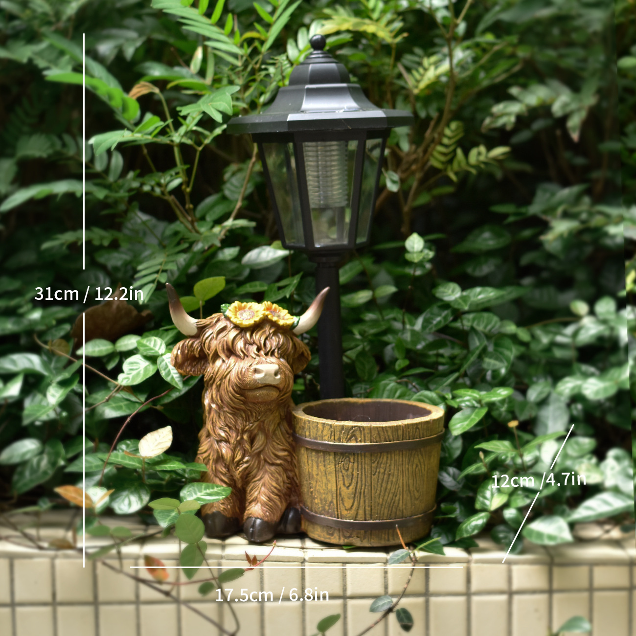 Solar-Powered Highland Cow Lamp for Yard & Garden Decor