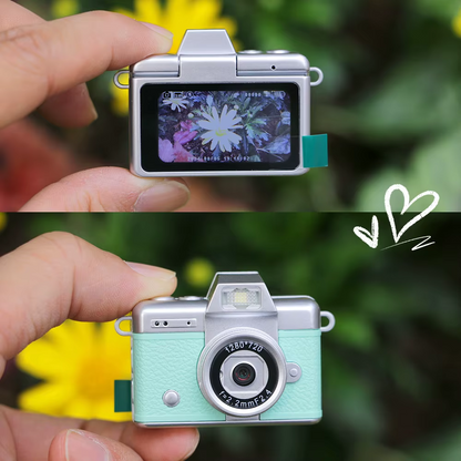 📸Mini Flip Screen Retro Camera--Captur Memories ✨