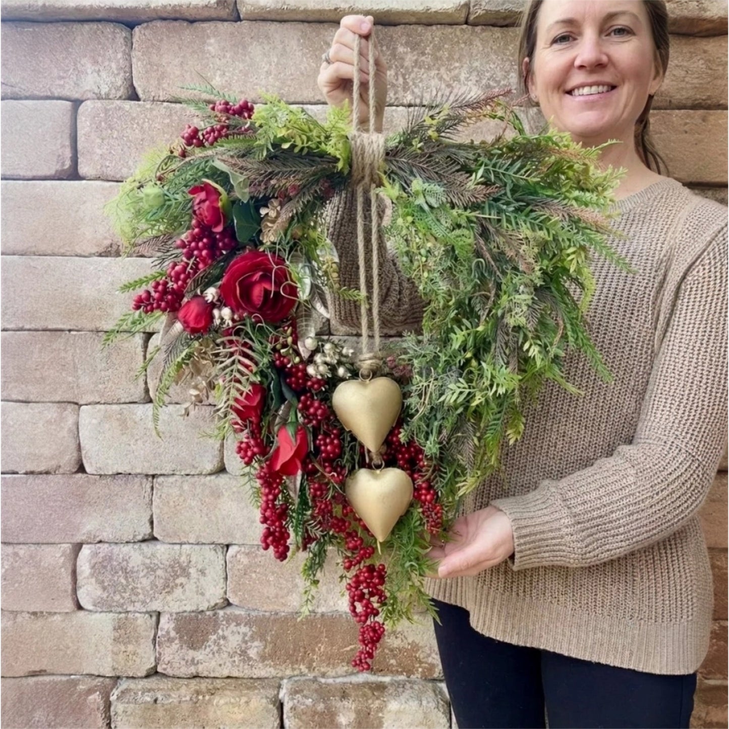 ❤️ Mother's Day Farmhouse Heart Wreath: Gold Bells, Red Roses & Berries🎉