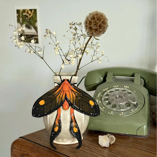 🔥LAST DAY 50% OFF - 🌺Long-Tailed Burnet Moth Vase