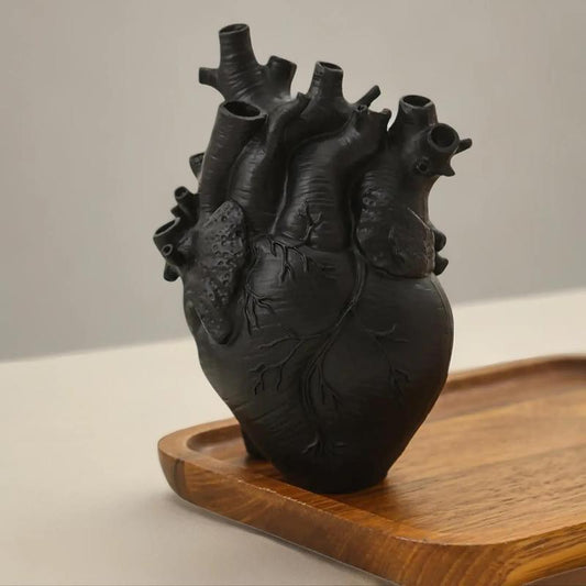 Heart-shaped accordion design decorative vase