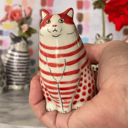 🐱 Hand-Painted Cat Vase Collection