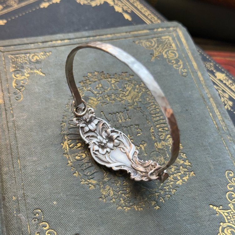 🔥LAST DAY 59% OFF✨Handmade Sterling Spoon Bangle - Crafted from Authentic Vintage Silverware