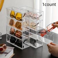 Transparent dustproof sunglasses storage box