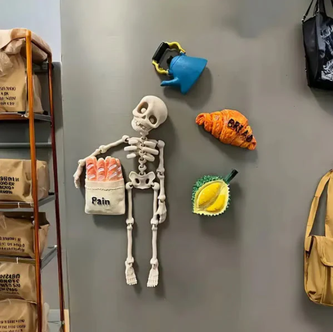 🦴 3D Printed Magnetic Skeleton Figurine – Vintage Desk Toy & Fridge Decor