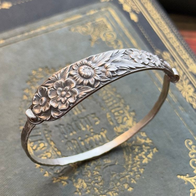 🔥LAST DAY 59% OFF✨Handmade Sterling Spoon Bangle - Crafted from Authentic Vintage Silverware